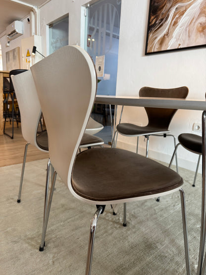 50% OFF - Superellipse dining set by Fritz Hansen