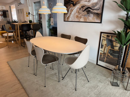 50% OFF - Superellipse dining set by Fritz Hansen